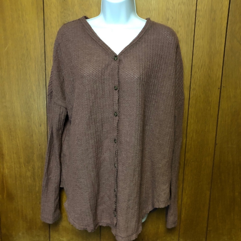 Button-up mauve waffle top M